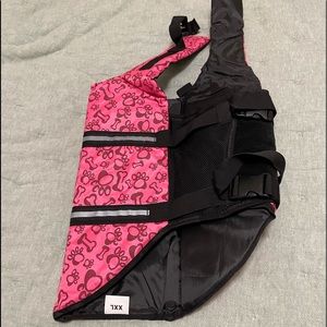 Dog life jacket - fusia NWOT